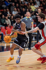 19. kolo TIPOS SBL: BC Prievidza : BC Komárno 101:76 (Vladimír Králik)