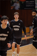 Európsky pohár FIBA: BC Prievidza - Sporting Lisabon 94:82 (Vladimír Králik)