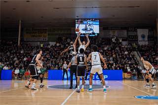 Európsky pohár FIBA: BC Prievidza - Sporting Lisabon 94:82 (Vladimír Králik)