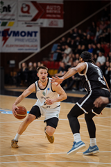 Európsky pohár FIBA: BC Prievidza - Sporting Lisabon 94:82 (Vladimír Králik)