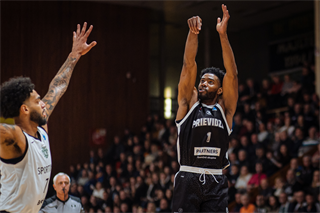 Európsky pohár FIBA: BC Prievidza - Sporting Lisabon 94:82 (Vladimír Králik)