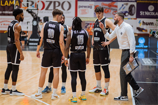 Európsky pohár FIBA: BC Prievidza - Sporting Lisabon 94:82 (Vladimír Králik)