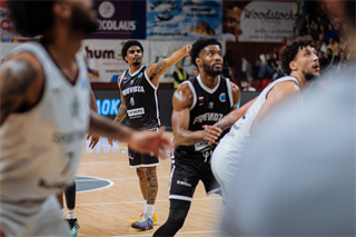 Európsky pohár FIBA: BC Prievidza - Sporting Lisabon 94:82 (Vladimír Králik)