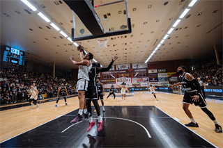 Európsky pohár FIBA: BC Prievidza - Sporting Lisabon 94:82 (Vladimír Králik)