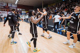 Európsky pohár FIBA: BC Prievidza - Sporting Lisabon 94:82 (Vladimír Králik)