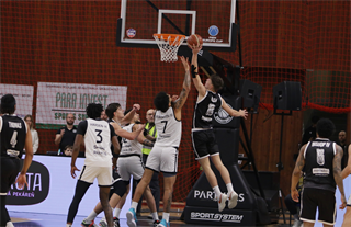 Európsky pohár FIBA: BC Prievidza : Sporting Lisabon 94:82 (Ladislav Szibilla)