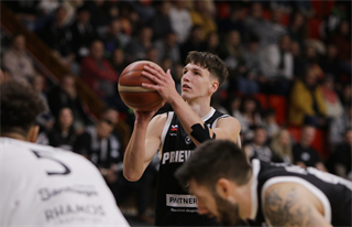 Európsky pohár FIBA: BC Prievidza : Sporting Lisabon 94:82 (Ladislav Szibilla)