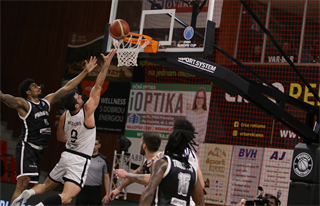 Európsky pohár FIBA: BC Prievidza : Sporting Lisabon 94:82 (Ladislav Szibilla)