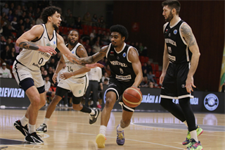 Európsky pohár FIBA: BC Prievidza : Sporting Lisabon 94:82 (Ladislav Szibilla)