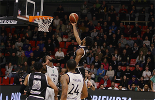 Európsky pohár FIBA: BC Prievidza : Sporting Lisabon 94:82 (Ladislav Szibilla)