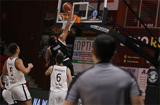 Európsky pohár FIBA: BC Prievidza : Sporting Lisabon 94:82 (Ladislav Szibilla)