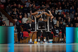 21. kolo TIPOS SBL: BC Prievidza - Nitra Blue Wings 88:71 (Vladimír Králik)