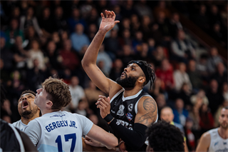 21. kolo TIPOS SBL: BC Prievidza - Nitra Blue Wings 88:71 (Vladimír Králik)