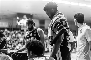 21. kolo TIPOS SBL: BC Prievidza - Nitra Blue Wings 88:71 (Vladimír Králik)
