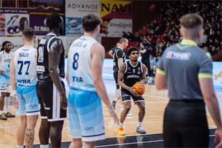 21. kolo TIPOS SBL: BC Prievidza - Nitra Blue Wings 88:71 (Vladimír Králik)