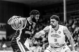 21. kolo TIPOS SBL: BC Prievidza - Nitra Blue Wings 88:71 (Vladimír Králik)