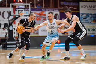 21. kolo TIPOS SBL: BC Prievidza - Nitra Blue Wings 88:71 (Vladimír Králik)