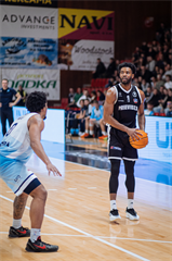 21. kolo TIPOS SBL: BC Prievidza - Nitra Blue Wings 88:71 (Vladimír Králik)