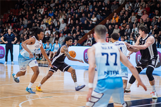 21. kolo TIPOS SBL: BC Prievidza - Nitra Blue Wings 88:71 (Vladimír Králik)
