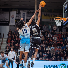 21. kolo TIPOS SBL: BC Prievidza - Nitra Blue Wings 88:71 (Vladimír Králik)