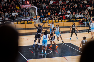 21. kolo TIPOS SBL: BC Prievidza - Nitra Blue Wings 88:71 (Vladimír Králik)