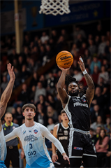 21. kolo TIPOS SBL: BC Prievidza - Nitra Blue Wings 88:71 (Vladimír Králik)