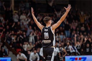 21. kolo TIPOS SBL: BC Prievidza - Nitra Blue Wings 88:71 (Vladimír Králik)