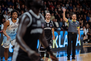 21. kolo TIPOS SBL: BC Prievidza - Nitra Blue Wings 88:71 (Vladimír Králik)