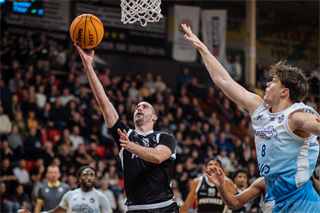 21. kolo TIPOS SBL: BC Prievidza - Nitra Blue Wings 88:71 (Vladimír Králik)