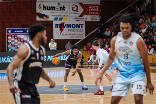 21. kolo TIPOS SBL: BC Prievidza - Nitra Blue Wings 88:71 (Vladimír Králik)