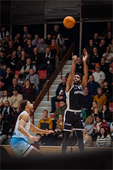 21. kolo TIPOS SBL: BC Prievidza - Nitra Blue Wings 88:71 (Vladimír Králik)