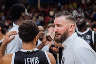 21. kolo TIPOS SBL: BC Prievidza - Nitra Blue Wings 88:71 (Vladimír Králik)