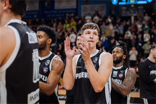 21. kolo TIPOS SBL: BC Prievidza - Nitra Blue Wings 88:71 (Vladimír Králik)