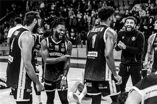 21. kolo TIPOS SBL: BC Prievidza - Nitra Blue Wings 88:71 (Vladimír Králik)