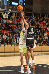 23. kolo TIPOS SBL: BC Prievidza - Košice Wolves 89:64 (Michal Huba)