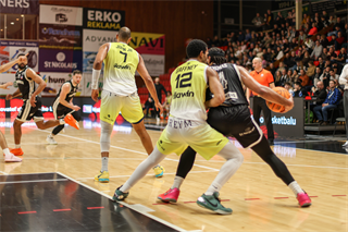 23. kolo TIPOS SBL: BC Prievidza - Košice Wolves 89:64 (Michal Huba)