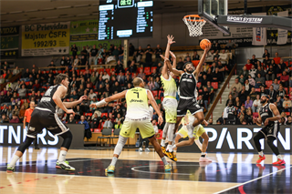 23. kolo TIPOS SBL: BC Prievidza - Košice Wolves 89:64 (Michal Huba)