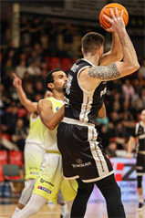 23. kolo TIPOS SBL: BC Prievidza - Košice Wolves 89:64 (Michal Huba)