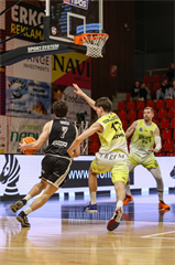 23. kolo TIPOS SBL: BC Prievidza - Košice Wolves 89:64 (Michal Huba)