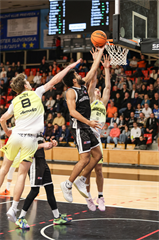 23. kolo TIPOS SBL: BC Prievidza - Košice Wolves 89:64 (Michal Huba)