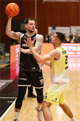 23. kolo TIPOS SBL: BC Prievidza - Košice Wolves 89:64 (Michal Huba)