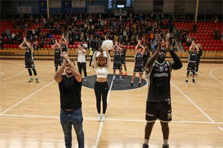 23. kolo TIPOS SBL: BC Prievidza - Košice Wolves 89:64 (Michal Huba)