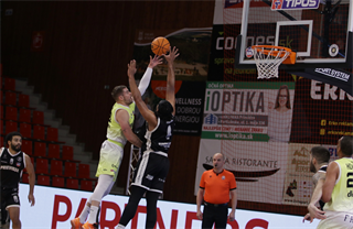23. kolo TIPOS SBL: BC Prievidza : Košice Wolves 89:64 (Ladislav Szibilla)
