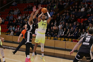 23. kolo TIPOS SBL: BC Prievidza : Košice Wolves 89:64 (Ladislav Szibilla)