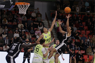 23. kolo TIPOS SBL: BC Prievidza : Košice Wolves 89:64 (Ladislav Szibilla)
