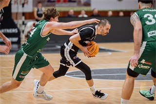 25. kolo TIPOS SBL: BC Prievidza - MBK Handlová 99:68 (Vladimír Králik)
