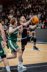 25. kolo TIPOS SBL: BC Prievidza - MBK Handlová 99:68 (Vladimír Králik)