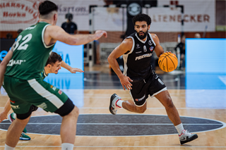 25. kolo TIPOS SBL: BC Prievidza - MBK Handlová 99:68 (Vladimír Králik)