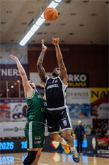 25. kolo TIPOS SBL: BC Prievidza - MBK Handlová 99:68 (Vladimír Králik)