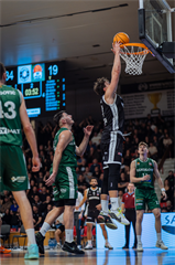 25. kolo TIPOS SBL: BC Prievidza - MBK Handlová 99:68 (Vladimír Králik)